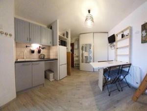 Résidence Comete - Superbe studio de 4 couchages à Réallon 114C MAE-4171