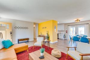 Hot Tub and Patio Desert Getaway in Joshua Tree!