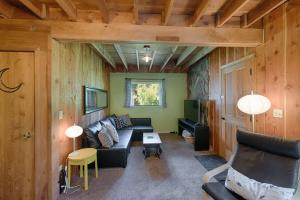 SO AWeSOME CABIN HotTub Nr Brundage Euro Feel