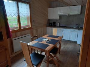 Chalets CHALET DU PERE NOEL 10 minutes from Gerardmer : photos des chambres