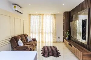 luxury 1 br 7 mins from Airport, with Gym & Pool - Mamobi