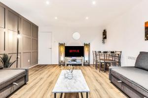 Stylish Apartment in Coventry Center With Free Parking