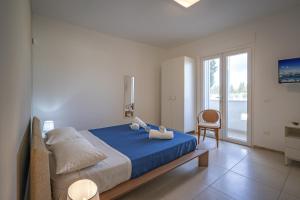 Villa Torricella Pool and Sunny Garden - Happy Rentals