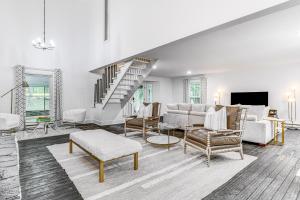 Woodsy Concord Retreat about 11 Mi to Nascar! - 3hvězdičkové hotely ve městě Concord