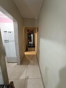 kitnet family - 2 quadras da praia da Enseada