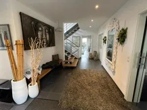 Architekten-Villa, moderne 220qm, 4 Schlafzimmer, Garten - 魏阿尔恩