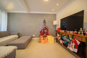 250 metros da praia! Casa 4 quartos