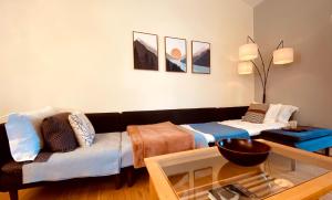 KingstonStays The Neighbourhood, Expansive loft, free parking