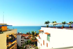 Studio Romantic Zone steps to beach Adults Only