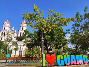 Casa Camprestre con Piscina Privada - Guamo Tolima