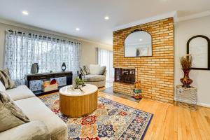 Fire Pit and Yard Family Home in Farmington Hills!