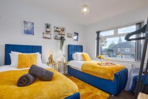 Sleeps 6 - Professional & Family Stays - FREE Parking & WiFi
