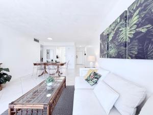 Le Cartier Sunny Isles Ocean Paradise - 3hvězdičkové hotely ve městě Sunny Isles Beach