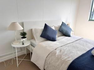 3BR Penthouse in CBD wParking