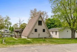 Loch Nez, a spacious 3-bedroom home in Silver Lake, MI - ميرز