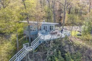Mid- Century Modern Cottage, Private Lake Michigan Beach Frontage - West Olive