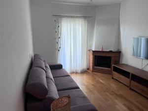 Lindo apto com varanda, vista maravilhosa e lareira