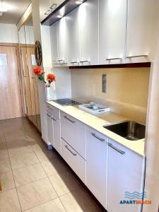 APARTBEACH INTERNACIONAL 1 RESIDENCIAL y PISCINAS