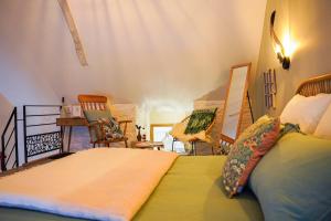 Maisons de vacances Gite de charme 4 etoiles avec SPA privatif : photos des chambres