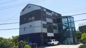 J cube home stay n pension