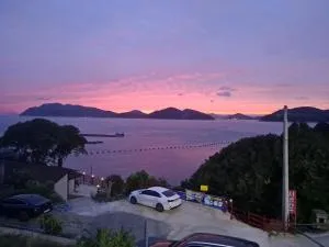 Geumodo Joy Joy Pension - Goheung