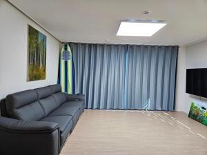 Seogwipo Tre Pension