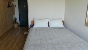 J cube home stay n pension