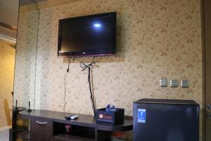 Minimalist and Comfort Studio No Kitchen at Gading Icon Apartment By Travelio