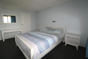 Beachfront 1 25 Willow Street