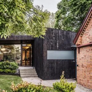 Old Bishop's Quarters Heritage, Modern & Unique Accommodation - Margate