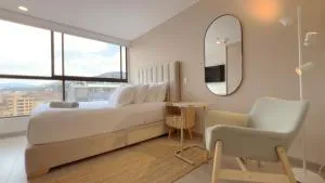 Moderno Loft con Vistas Panorámicas de la Ciudad - La Bella Suiza