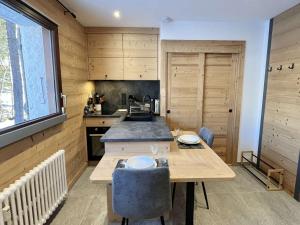 Studio confortable proche du centre avec parking, navette et randonnées à Megève - FR-1-597-190