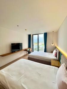 Aqua Blue Ocean View Condo - Free Swimming Pool