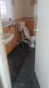 Mirchi bite service apartmwnt - Tangra