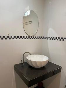 Cozy house in Srithanu Zenbeach