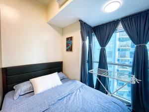 Luxury 2BR Corner near Solaire & Okada II Sunset
