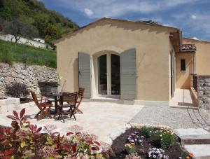 Appartements Olives et Libellules : Studio - Vue sur Mer