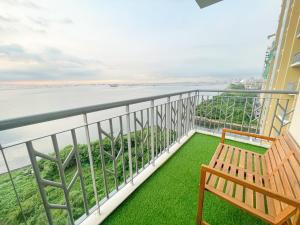 Modern Luxury 5BR Sunset View beside Okada Manila