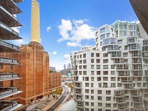 Spacious 3-bedroom with stunning Battersea views