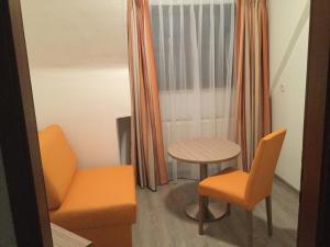 Two-Bedroom Apartment - No. 4 room in Kulisse Apartments