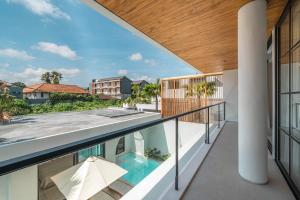 Villa Jenna - Exquisite 3BR Villa Close to Batu Belig Beach