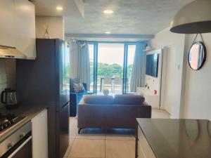 Coral Point Seaview Apartment