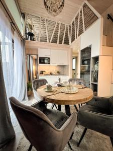 Villa Lakstīgalas Charm