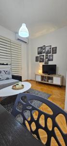 Aurelia Apartment