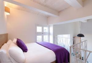 Luxury Suite in Vallettas Heart! Sea View and WiFi