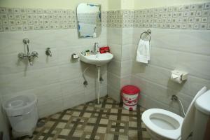 Hotel Diamond Leaf
