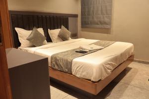 Relax Inn - Drive In Road