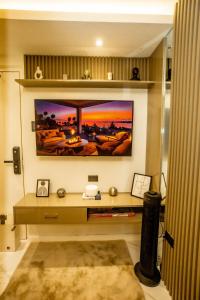 Beautifully Renovated Condo near Airport Samal SM