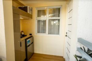 Beautifully Renovated Condo near Airport Samal SM