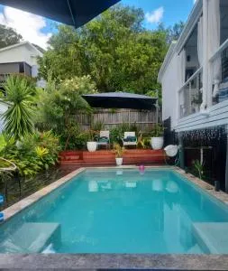 Tranquil Beach Getaway - Coolum